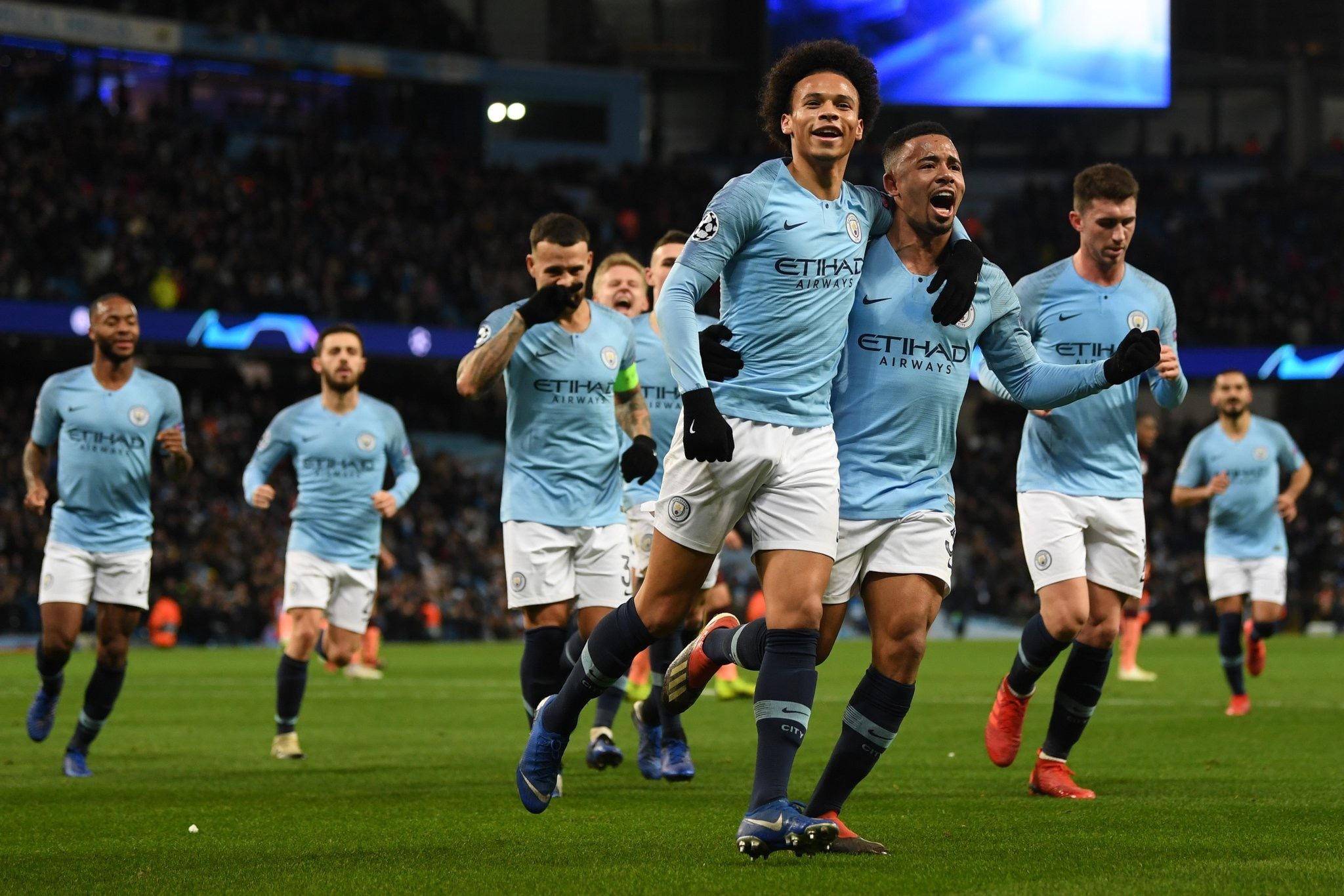 何想要签下 何想要签下